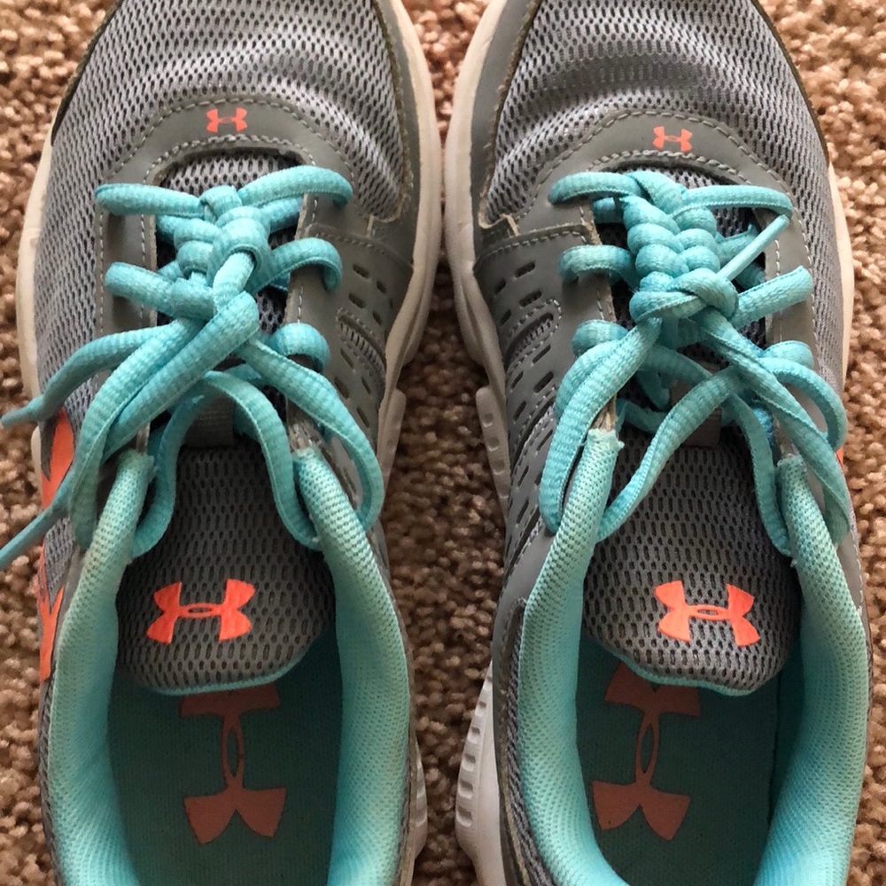 Girls Under Armour Tennis Shoes.